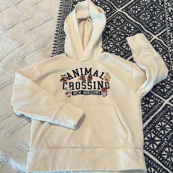Animal Crossing New Horizons Kids Hoodie - Picture 2 of 3